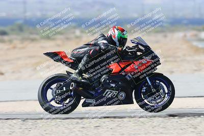 media/Oct-02-2025-Racers Edge (Thu) [[2c91cb6ab3]]/3-B Group/Session 2-Turn 14 (11am)/